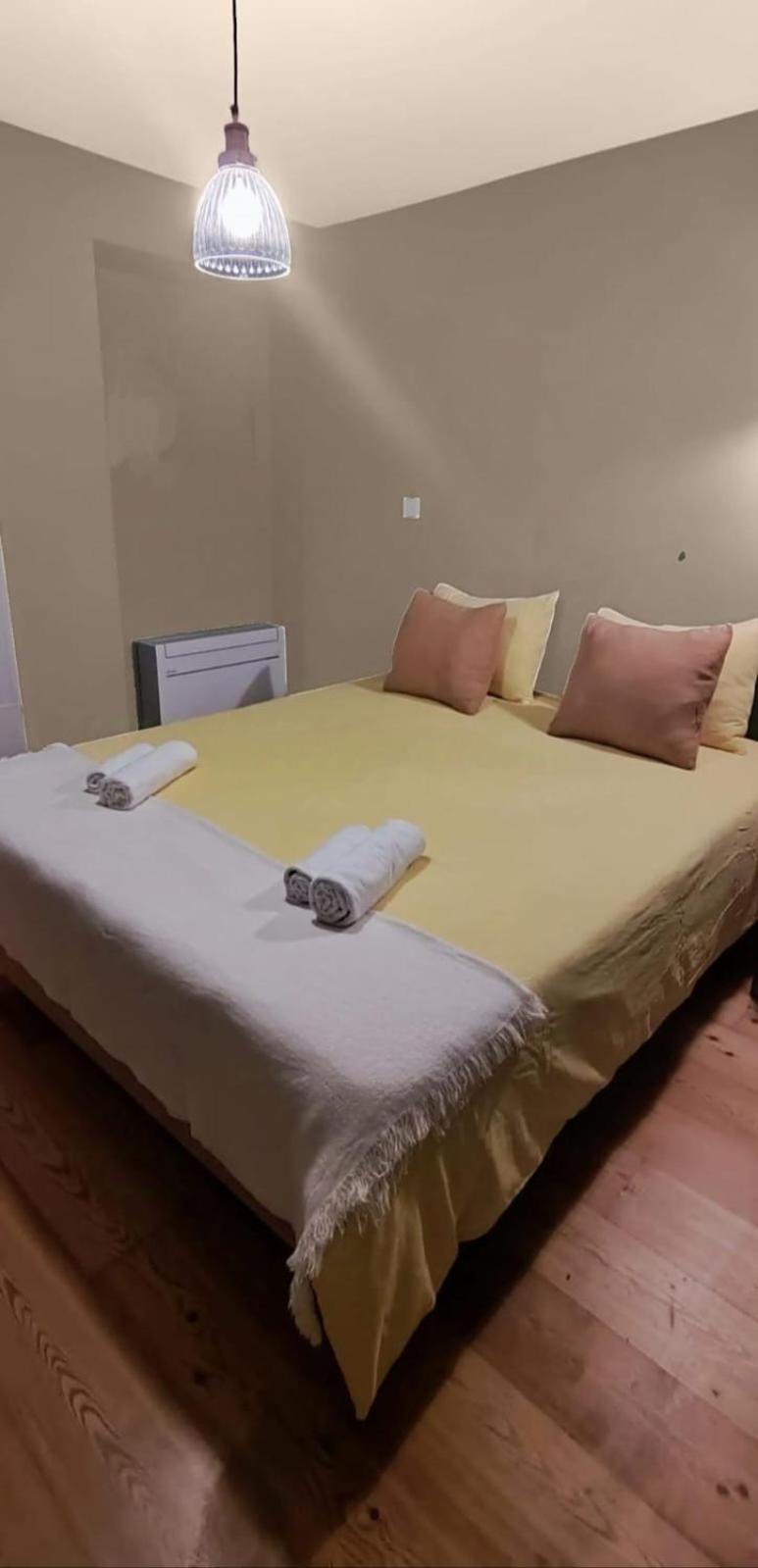 Double Room With Private Wc In Shared House In Downtown Lisbon Exterior photo